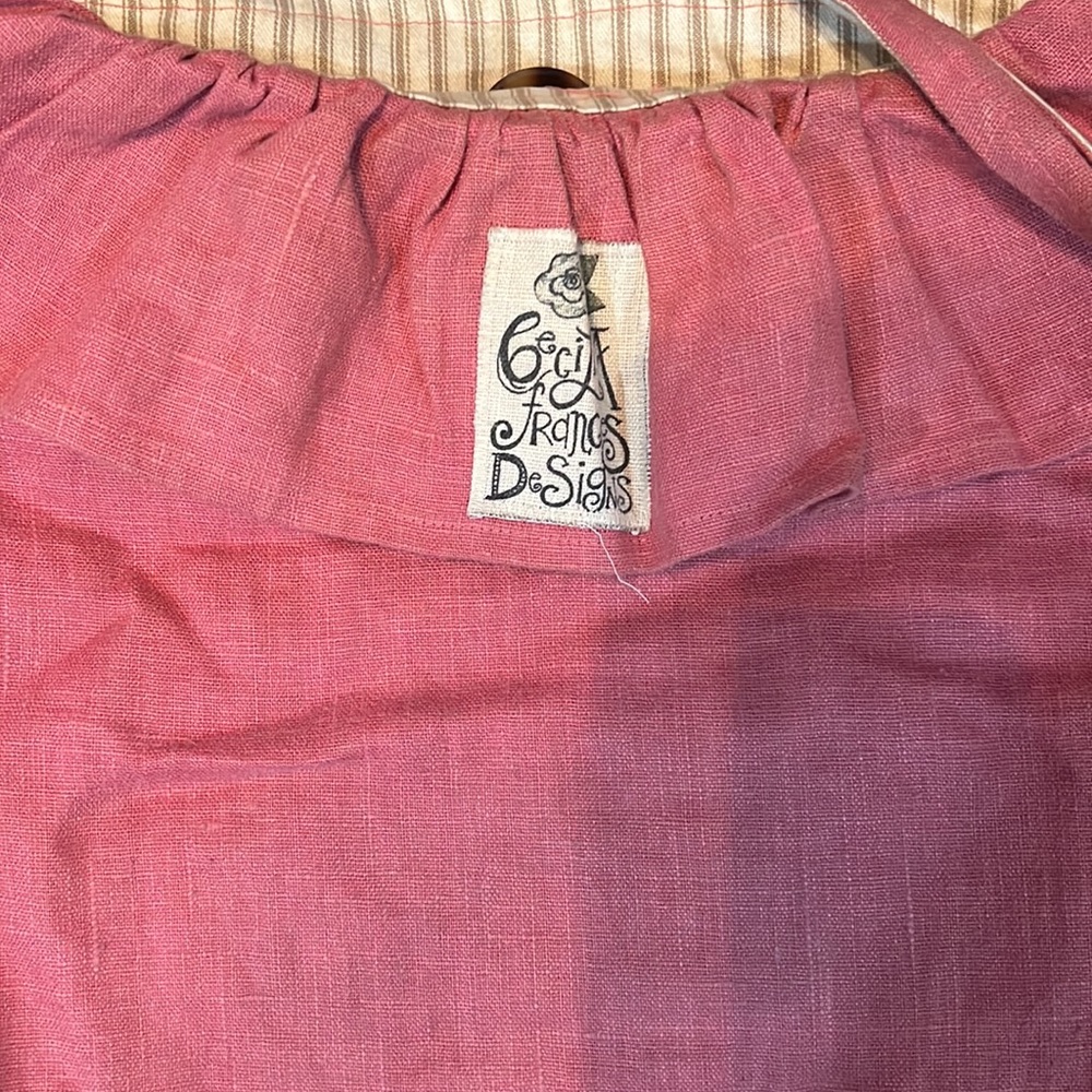 Linen Ruffle Crossbody - Picture 4 of 4